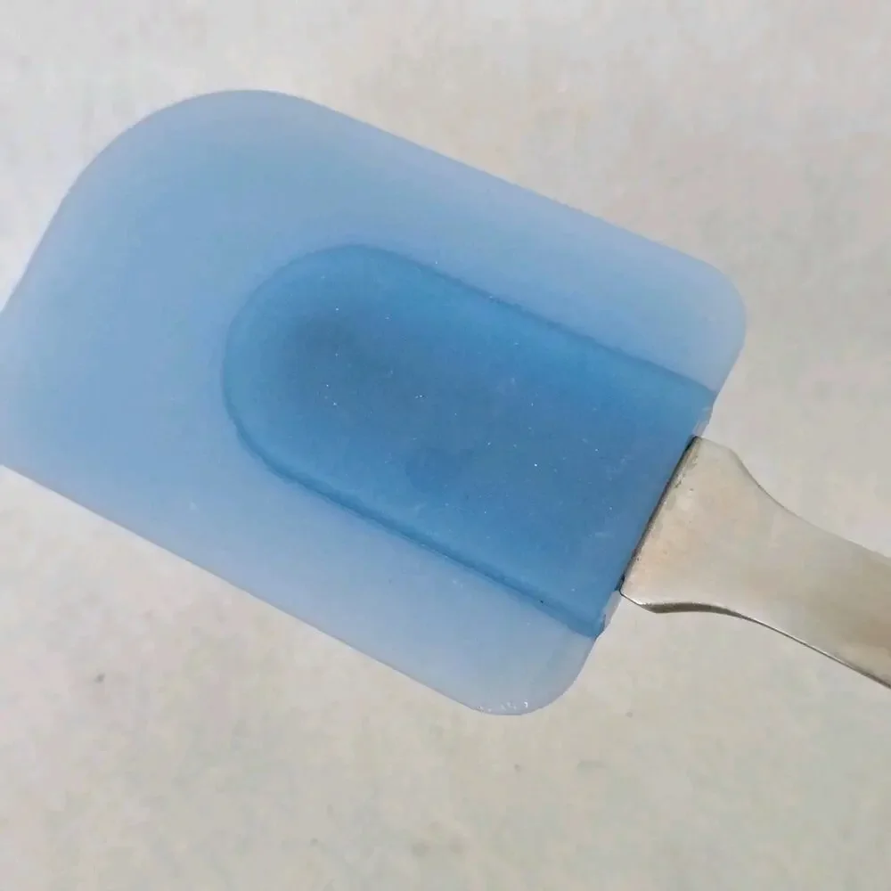 LE GOURMET CHEF Spatula Stainless Steel Blue Silicone 18/0 Cake Icing Spreader